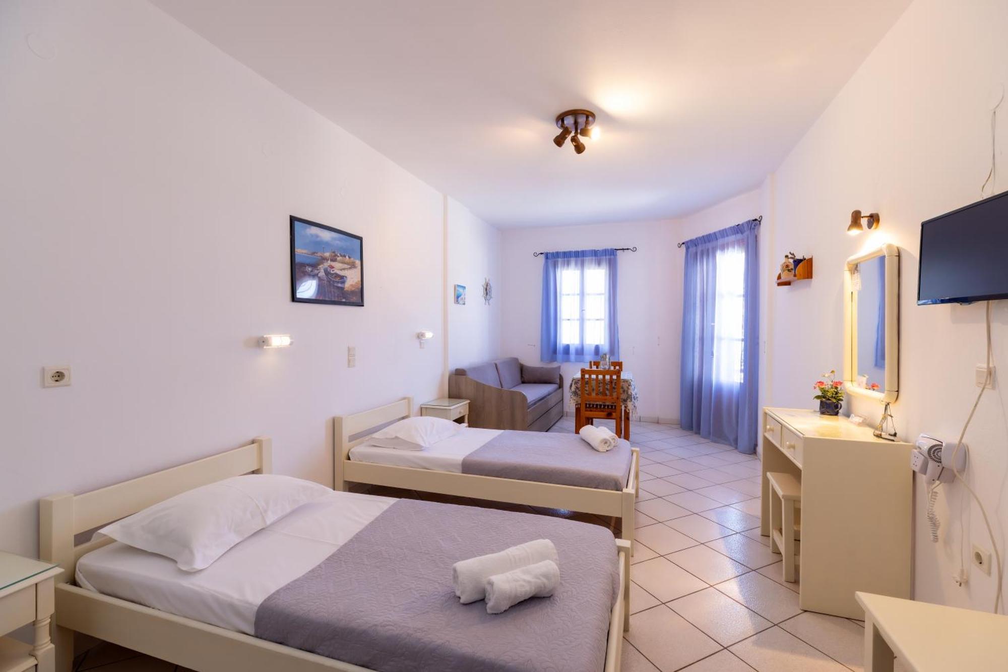 Froudi Rooms Kamares  Exterior photo