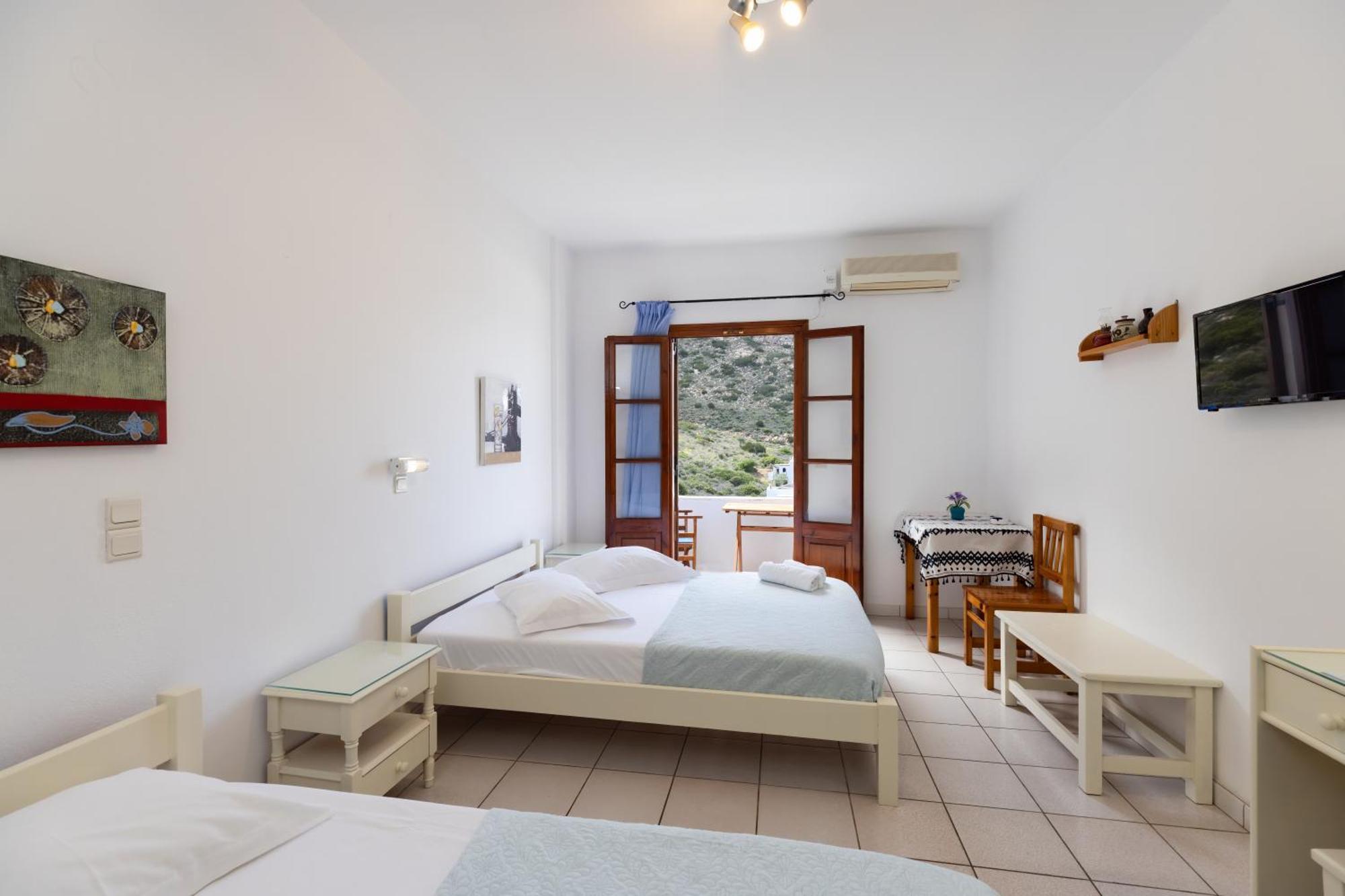 Froudi Rooms Kamares  Exterior photo