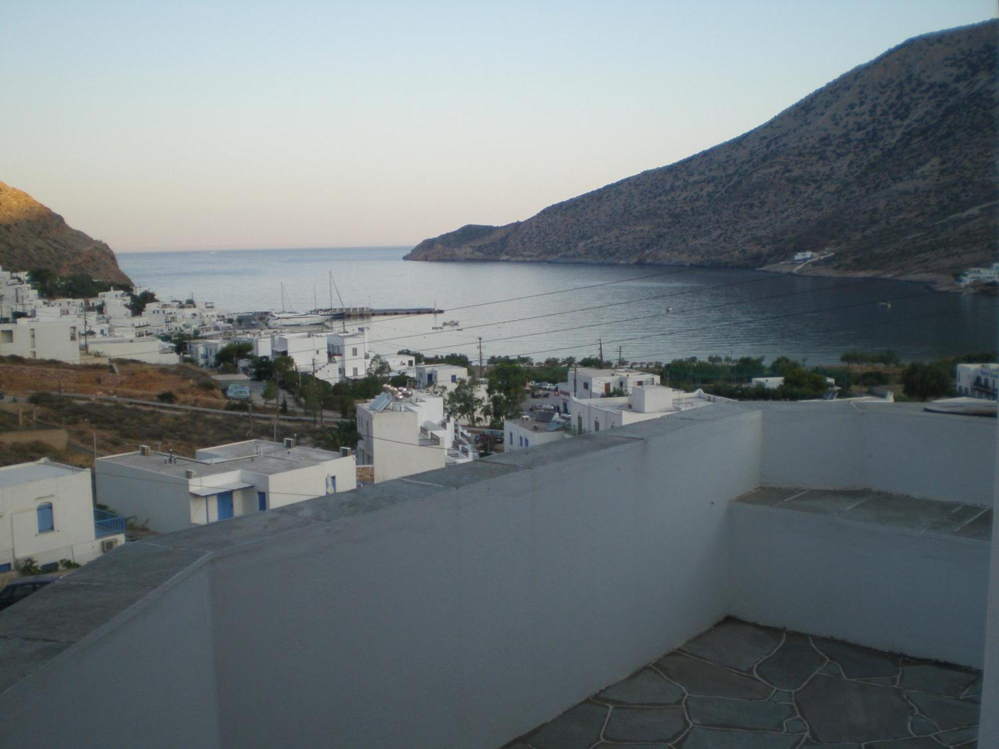 Froudi Rooms Kamares  Exterior photo